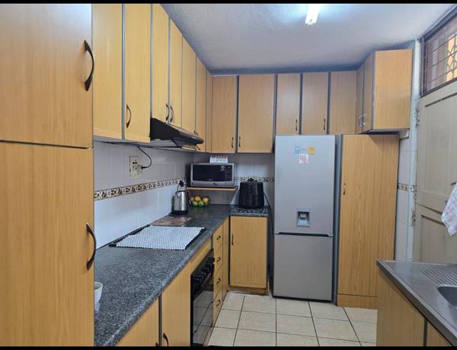 3 BEDROOM COMPLEX FOR SALE IN MONTCLAIR